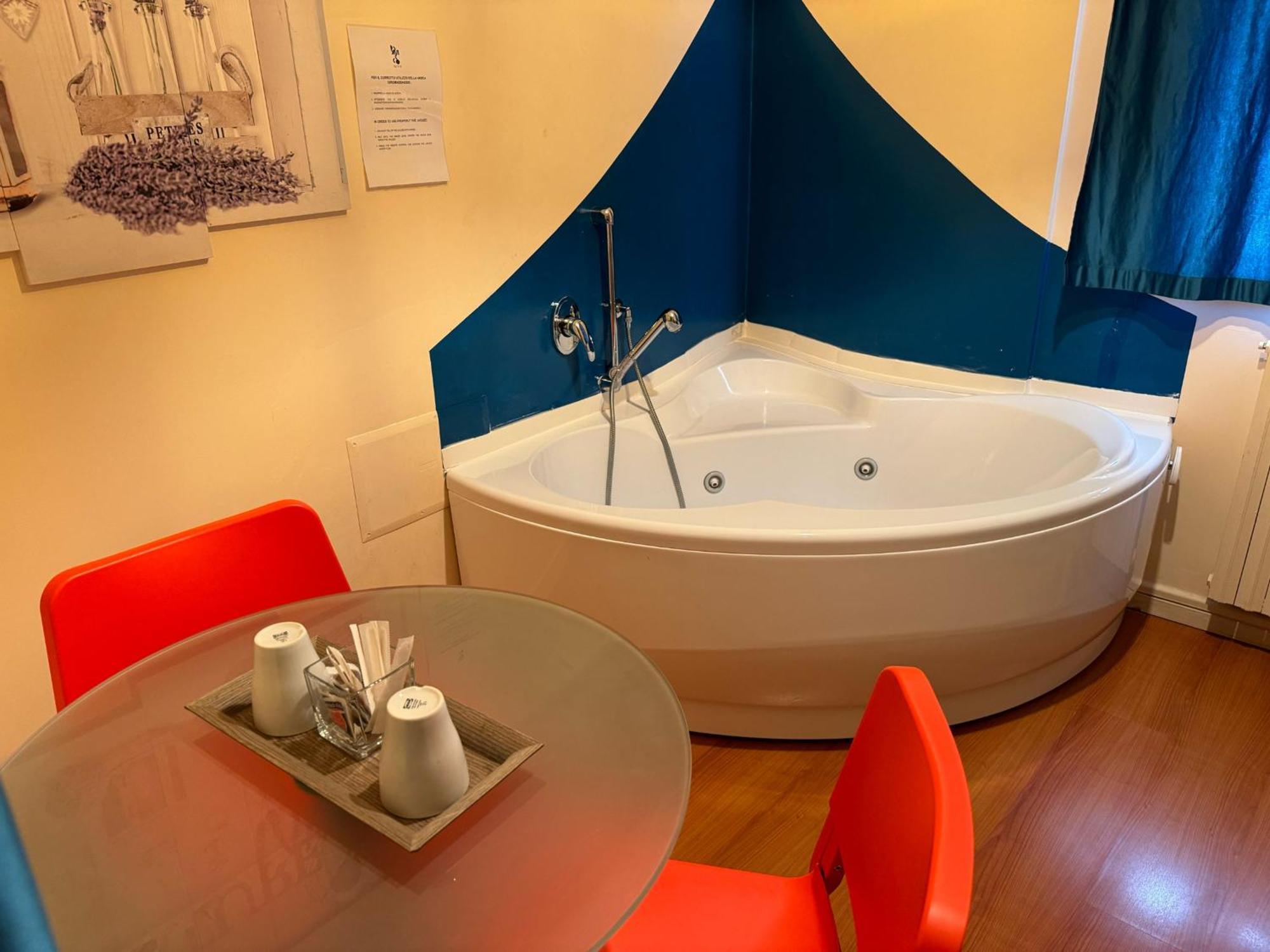 Bracco Rooms & Suites - Boutique Hotel Nel Centro Storico Di มาเตรา ภายนอก รูปภาพ