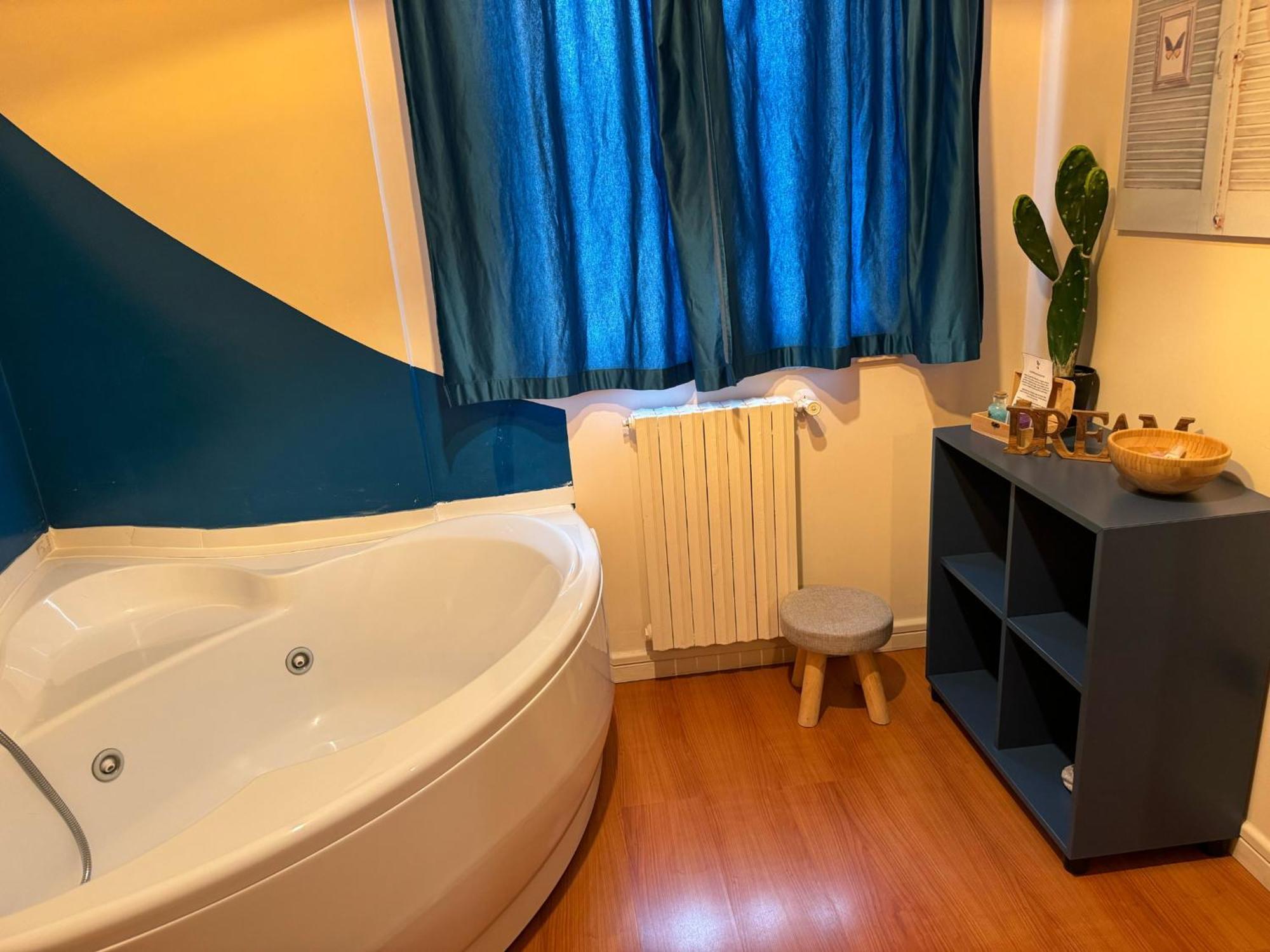 Bracco Rooms & Suites - Boutique Hotel Nel Centro Storico Di มาเตรา ภายนอก รูปภาพ