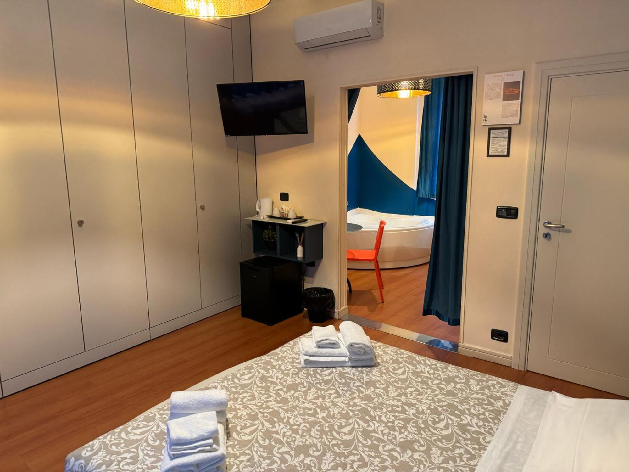 Bracco Rooms & Suites - Boutique Hotel Nel Centro Storico Di มาเตรา ภายนอก รูปภาพ
